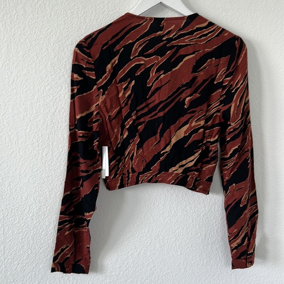 BP. Burnout Tiger Stripe Top - Picture 4 of 7